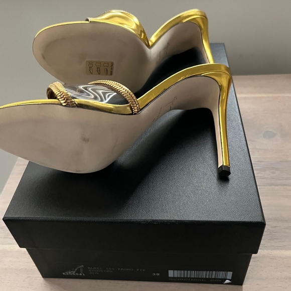 Giuseppe Zanotti Gold Mules - Picture 6 of 8